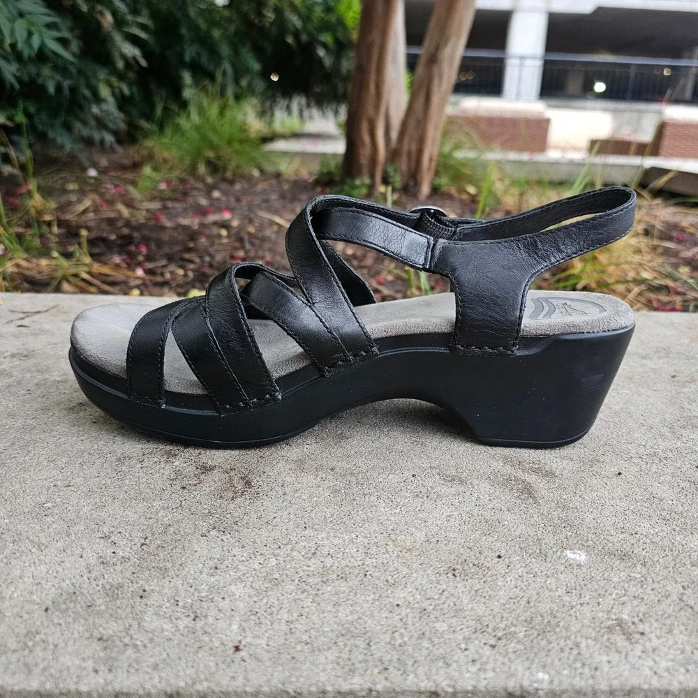 Dansko Stevie Wedge Sandals 39 Black Leather Slingback Comfort Shoes Granola
